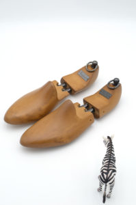 BERLUTI shoe trees - Au Drôle de Zèbre