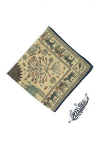 Drake's pocket square - AuDroleDeZebre.fr