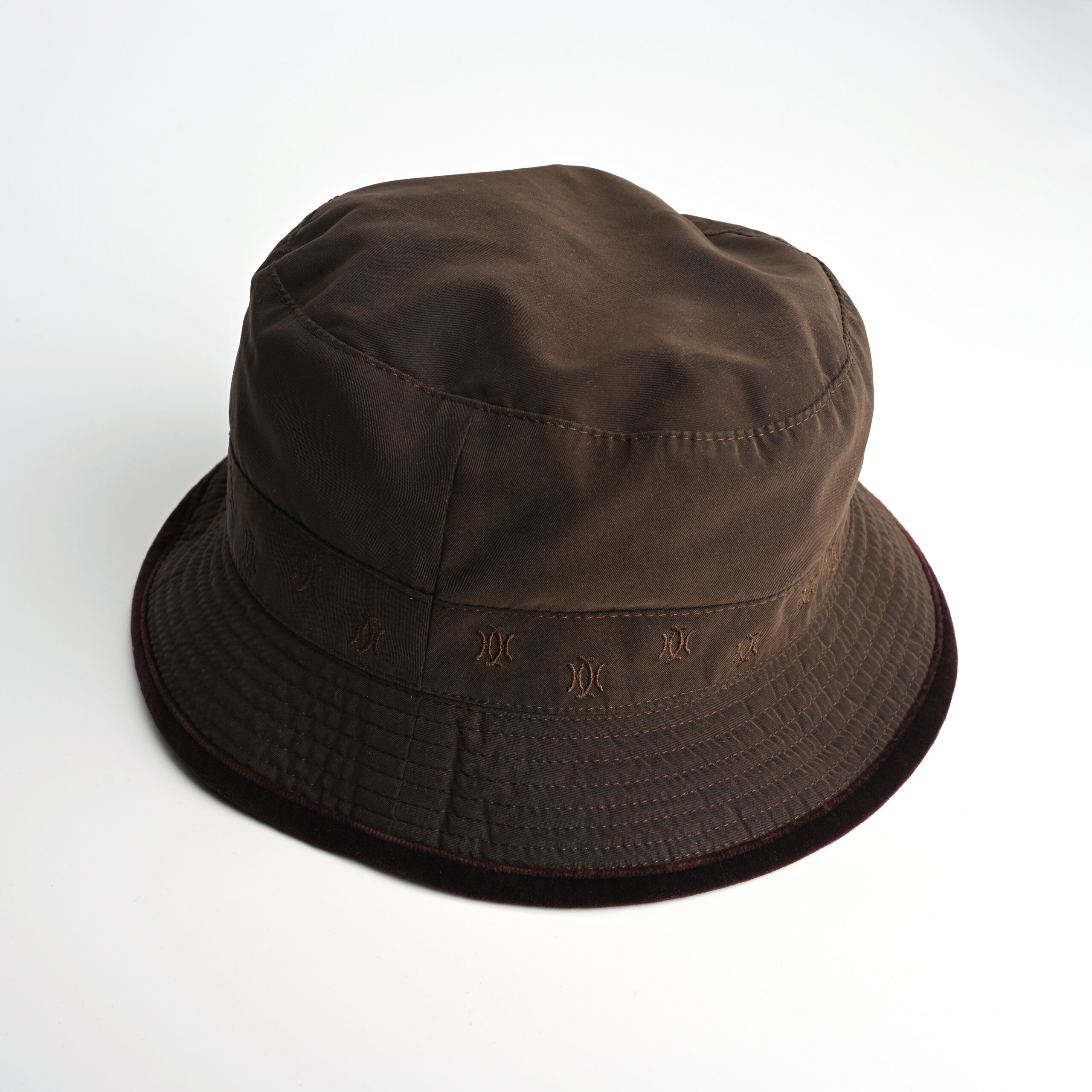 MOTSCH FOR HERMÈS HAT - AuDroleDeZebre.fr